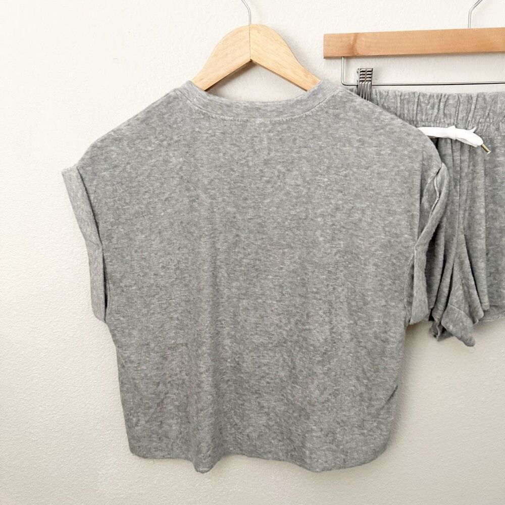 HONEYDEW | Soft Terrycloth Bundle Set T-Shirt + Booty Shorts Gray | Size Small - Picture 4 of 7